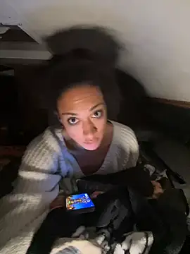 starrynikki online show from February 7, 2026, 1:15 pm