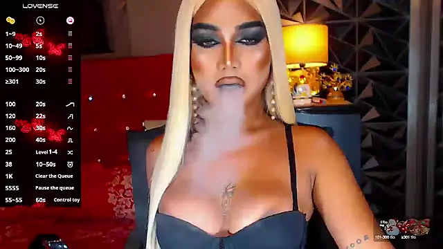 Snapshot of NatalyaFox chatting on December 11, 2024, 7:42 am NatalyaFox online show from December 11, 2024, 7:42 am