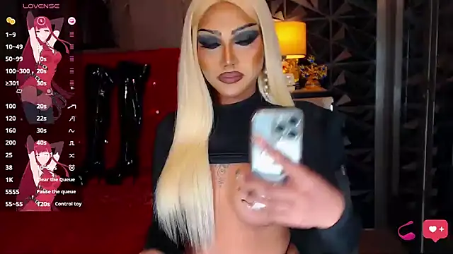 Snapshot of NatalyaFox chatting on January 14, 2025, 7:17 am NatalyaFox online show from January 14, 2025, 7:17 am