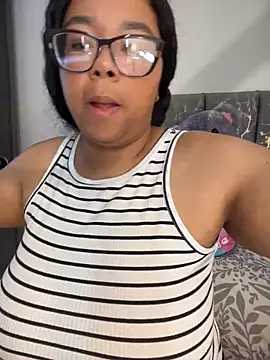 XMara online show from March 26, 2026, 3:39 pm