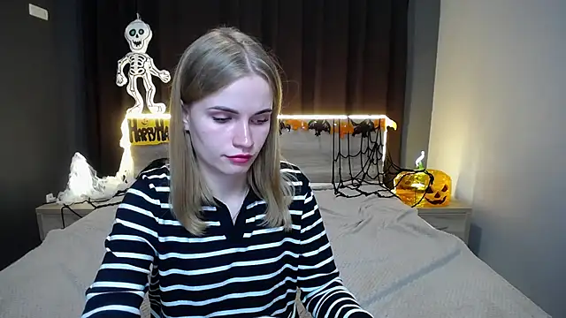 MargaritaKiss online show from October 19, 2025, 7:03 pm