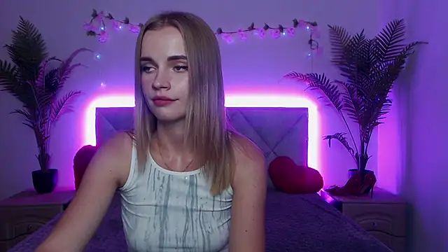 MargaritaKiss online show from July 17, 2026, 6:09 am
