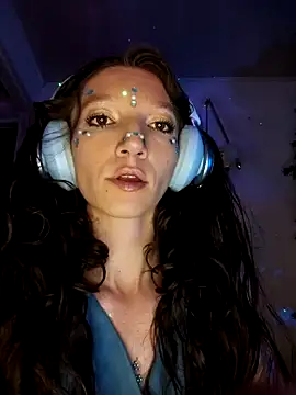 Lucy cole online show from January 1, 2025, 9:49 am
