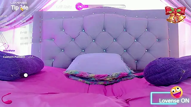 SexyJuliii21 online show from January 8, 2025, 5:05 am