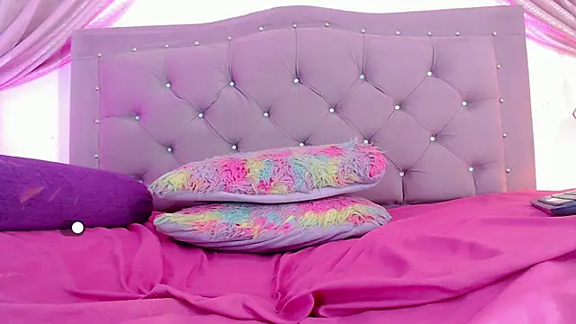 SexyJuliii21 online show from January 10, 2025, 5:47 am