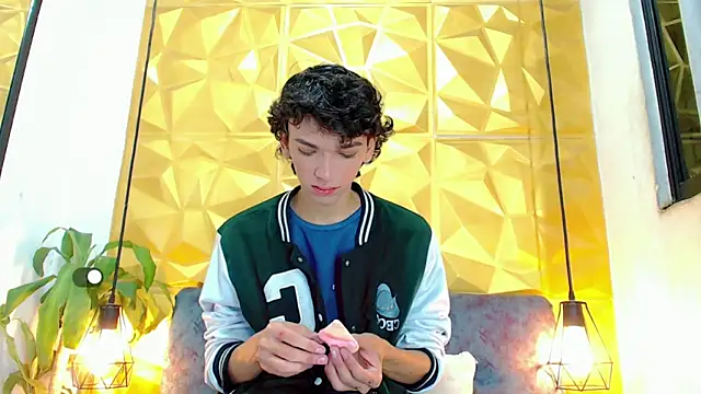 SexyJuliii21 online show from January 20, 2025, 3:04 am