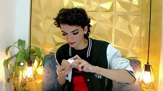 SexyJuliii21 online show from January 23, 2025, 4:09 am