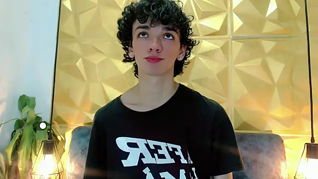 SexyJuliii21 online show from February 10, 2025, 6:53 am