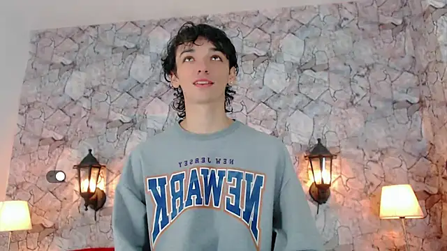 SexyJuliii21 online show from February 18, 2025, 10:27 am