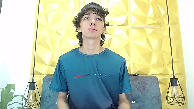 SexyJuliii21 online show from March 3, 2025, 3:41 am