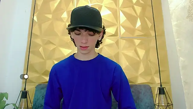 SexyJuliii21 online show from March 4, 2025, 11:32 pm