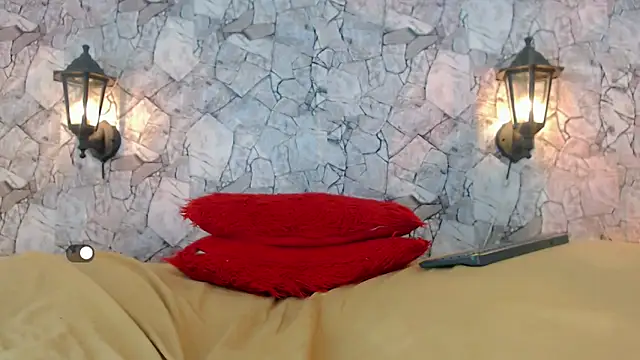 SexyJuliii21 online show from March 7, 2025, 12:48 am