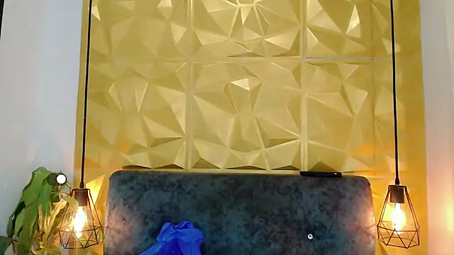 SexyJuliii21 online show from March 10, 2025, 4:28 am