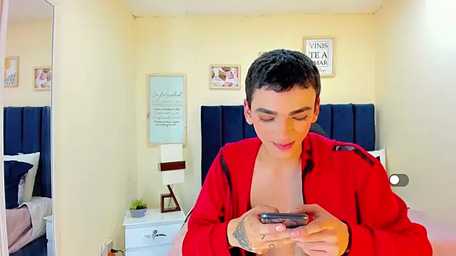 SexyJuliii21 online show from September 16, 2025, 8:54 pm