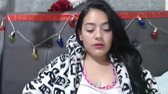 Snapshot of Alisha_99 chatting on December 8, 2024, 5:55 pm Alisha 99 online show from December 8, 2024, 5:55 pm