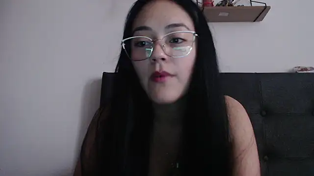 Snapshot of Alisha_99 chatting on October 18, 2025, 8:42 pm Alisha 99 online show from October 18, 2025, 8:42 pm