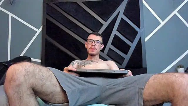 Snapshot of CodyWalkerR chatting on March 13, 2025, 5:18 pm CodyWalkerR online show from March 13, 2025, 5:18 pm