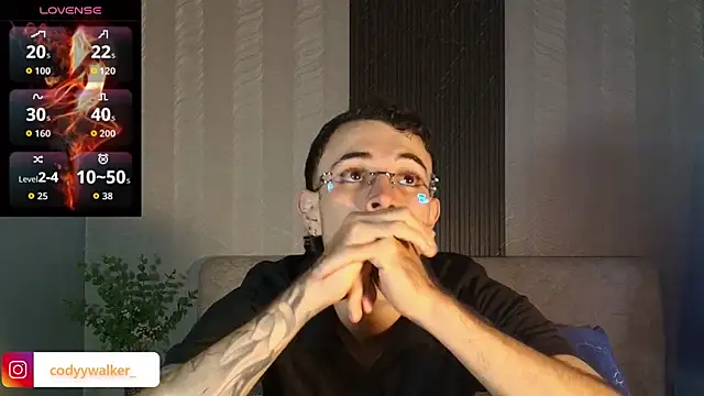 Snapshot of CodyWalkerR chatting on May 13, 2026, 5:32 pm CodyWalkerR online show from May 13, 2026, 5:32 pm