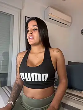 EmelyRogers online show from October 8, 2025, 6:38 pm