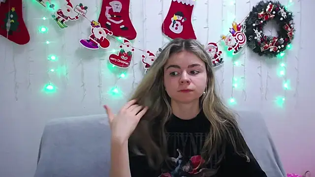 TinaRedly online show from December 16, 2024, 6:27 pm