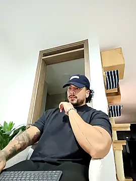 SilvaBranko online show from February 6, 2026, 1:21 am