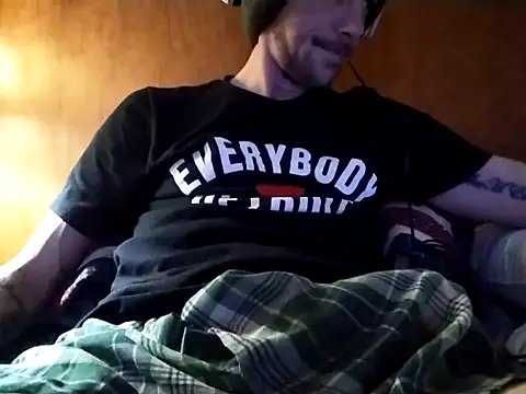 elmerfuddin87 online show from February 5, 2026, 2:27 am