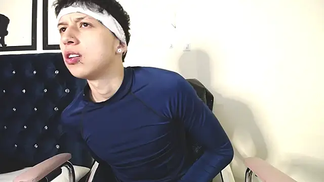  Thomas hot  online show from October 3, 2025, 3:14 am