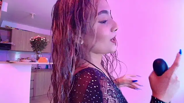 Snapshot of megan_collins96 chatting on February 15, 2026, 8:27 pm megan collins96 online show from February 15, 2026, 8:27 pm