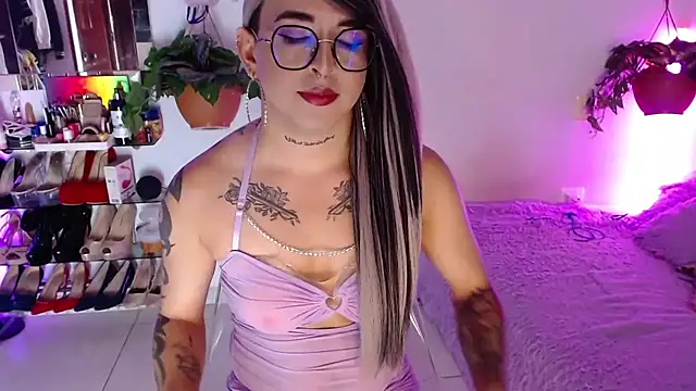 Laveneno ortiz07 online show from February 28, 2026, 12:00 am