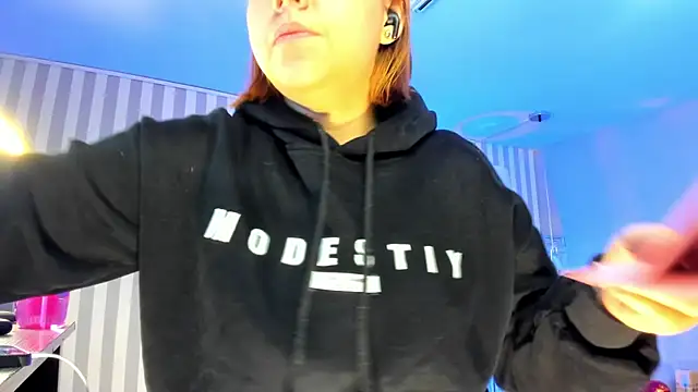 ArianaBaker online show from January 27, 2025, 2:24 pm