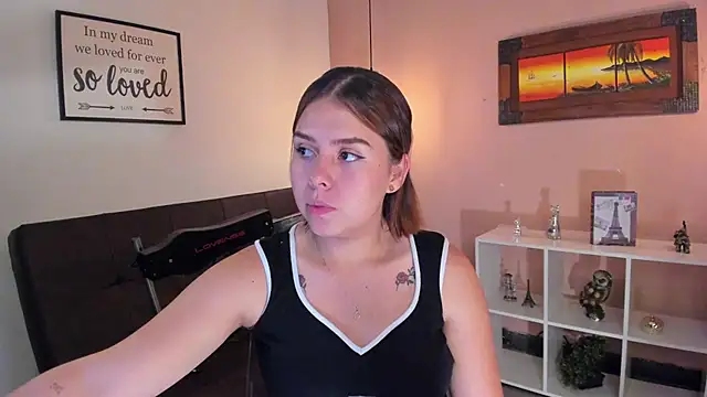 ArianaBaker online show from February 18, 2025, 7:19 pm