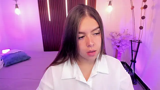 ArianaBaker online show from May 8, 2026, 1:16 pm