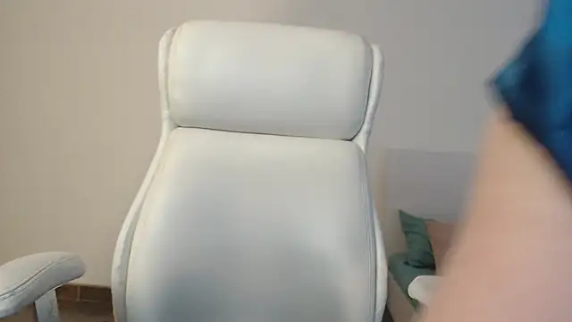 Snapshot of missdaniels chatting on March 11, 2025, 4:18 pm missdaniels online show from March 11, 2025, 4:18 pm