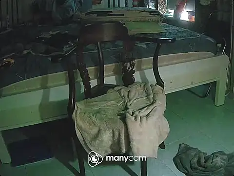 Snapshot of long18cmHFxxx chatting on October 7, 2025, 7:27 am long18cmHFxxx online show from October 7, 2025, 7:27 am