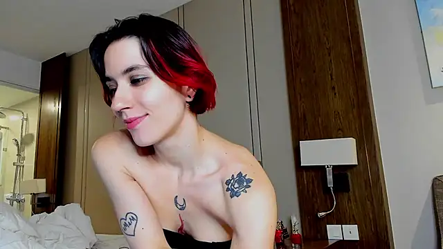 Snapshot of acidlampa420 chatting on March 10, 2025, 5:43 am acidlampa420 online show from March 10, 2025, 5:43 am