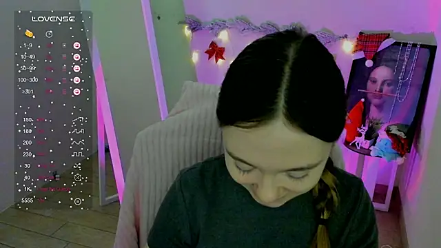 Snapshot of Florence_meow chatting on December 13, 2024, 7:36 am Florence meow online show from December 13, 2024, 7:36 am