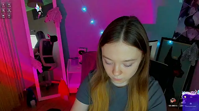 Snapshot of Florence_meow chatting on December 22, 2024, 7:44 am Florence meow online show from December 22, 2024, 7:44 am