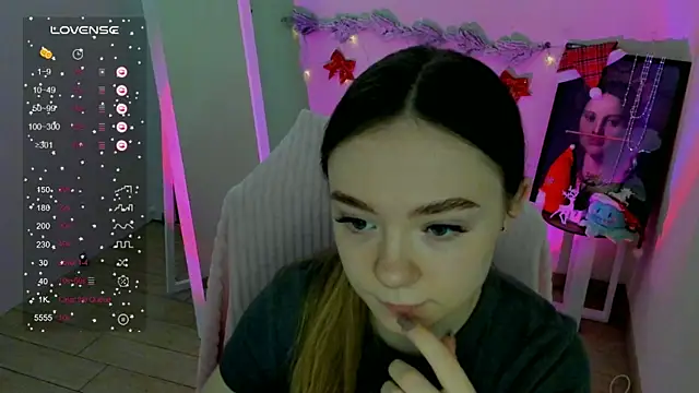 Snapshot of Florence_meow chatting on December 29, 2024, 10:45 am Florence meow online show from December 29, 2024, 10:45 am