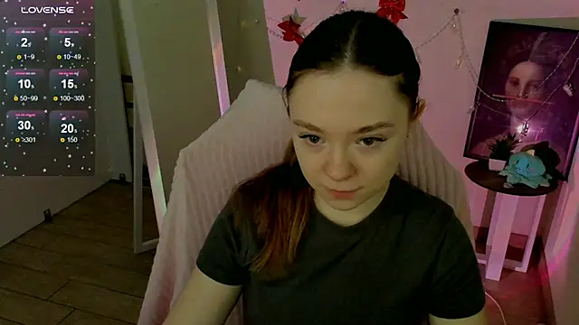 Snapshot of Florence_meow chatting on January 25, 2025, 7:38 am Florence meow online show from January 25, 2025, 7:38 am