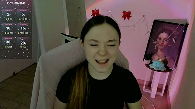 Snapshot of Florence_meow chatting on February 6, 2025, 5:09 pm Florence meow online show from February 6, 2025, 5:09 pm