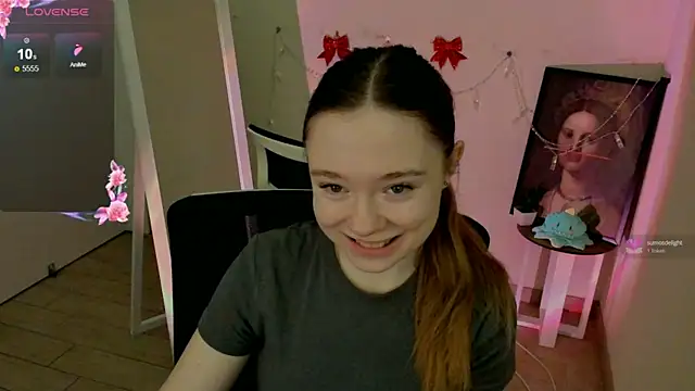 Snapshot of Florence_meow chatting on February 7, 2025, 8:22 am Florence meow online show from February 7, 2025, 8:22 am