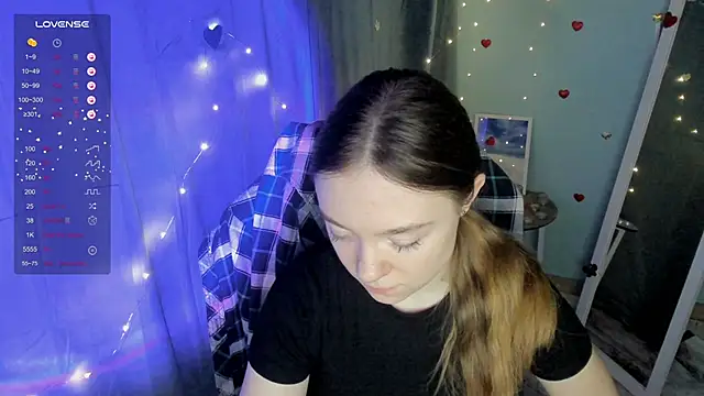 Snapshot of Florence_meow chatting on March 9, 2025, 7:45 am Florence meow online show from March 9, 2025, 7:45 am