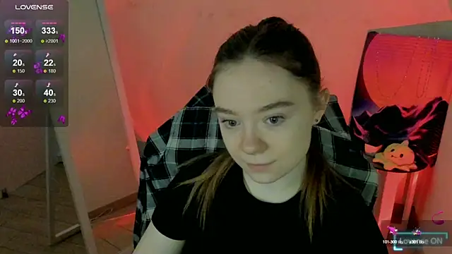 Snapshot of Florence_meow chatting on March 18, 2025, 7:30 am Florence meow online show from March 18, 2025, 7:30 am