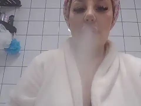 magical mia online show from February 28, 2025, 10:20 am