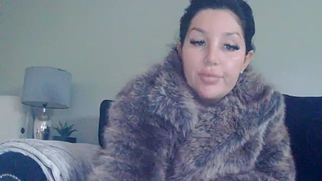 magical mia online show from November 3, 2025, 12:06 pm