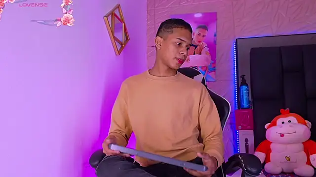 dilan alfonzo online show from March 11, 2026, 4:07 am