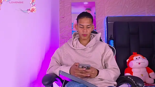 dilan alfonzo online show from March 28, 2026, 3:50 am