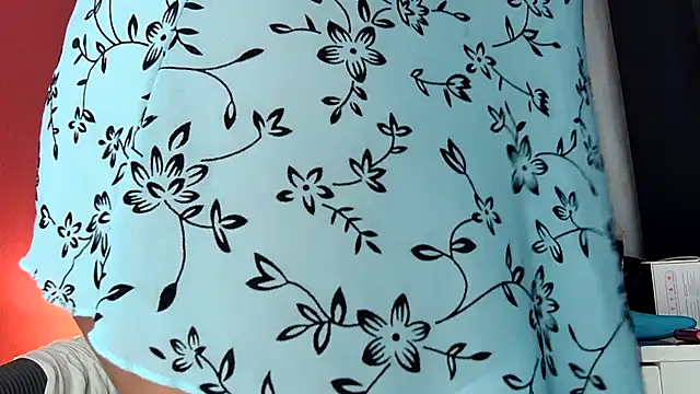 rosesdesiles online show from February 12, 2025, 12:48 am