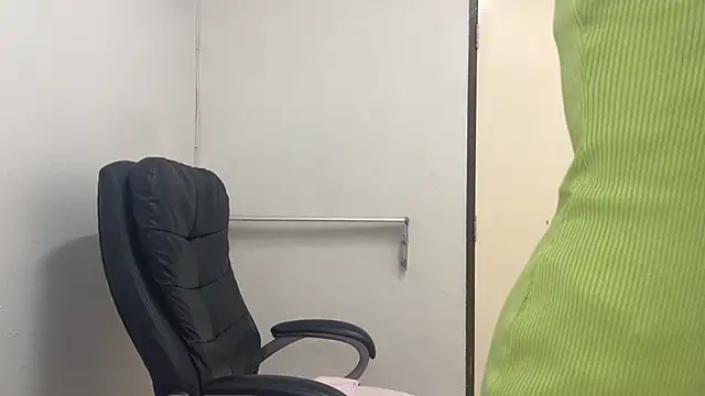 SassyJessi online show from February 26, 2025, 4:03 am