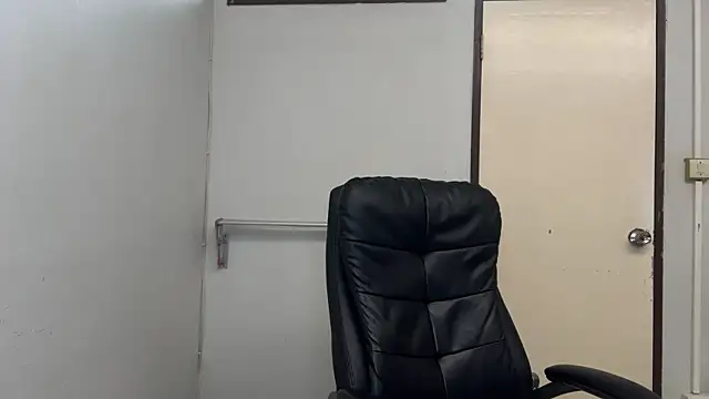 SassyJessi online show from March 10, 2026, 4:06 am